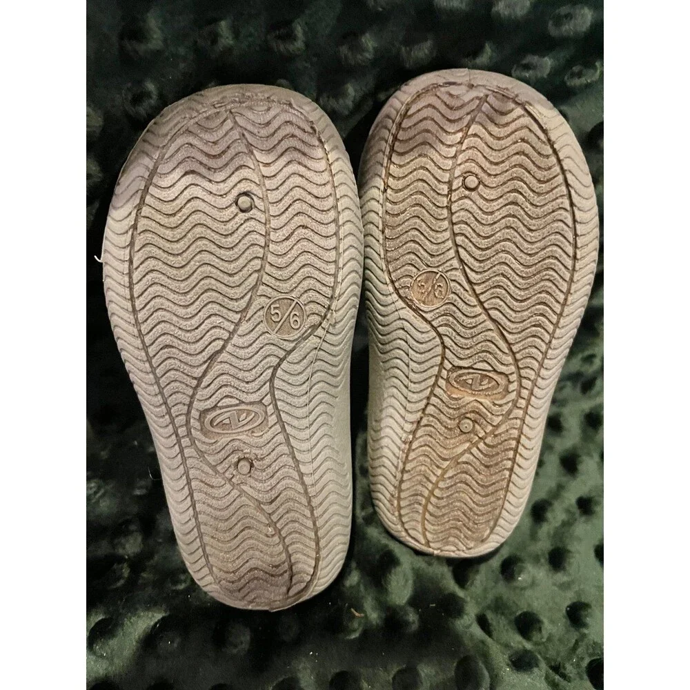Toddler little kid gray and lime yellow dinosaur water shoes size 6/7 6c 7c